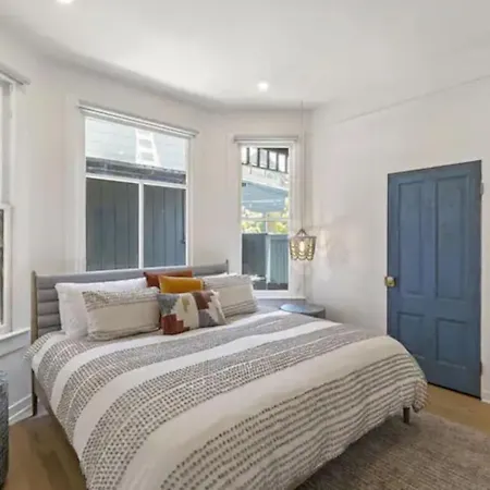 Cozy 1 Bedroom Casita Overflowing With Natural Light